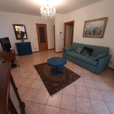 Casa Della Nonna 2 Apartman Gargnano Kültér fotó